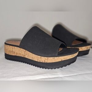 No Boundaries Black Cork-Trim Platform Slide Sandals